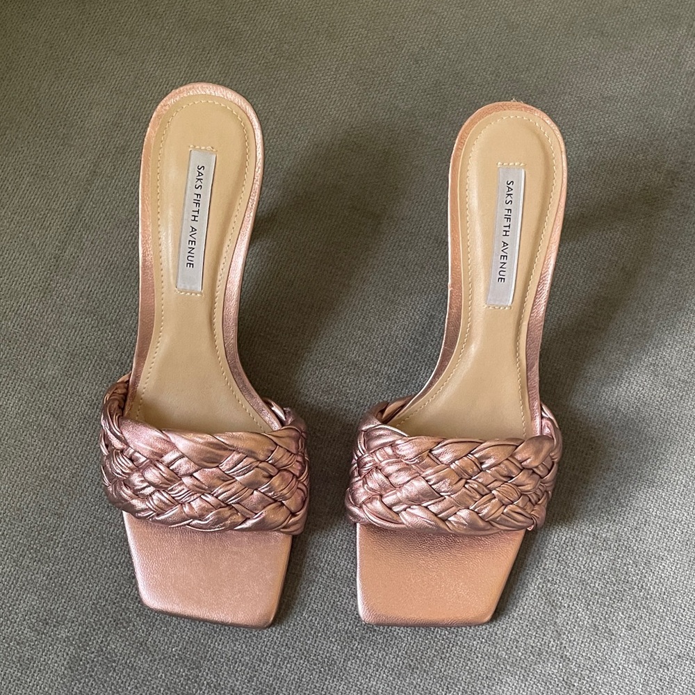 Leather Saks Fifth Avenue Rose Gold Woven Mules size 7.5 - Picture 3 of 6